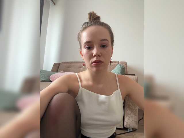 mariaaa-1 live cam on BongaCams
