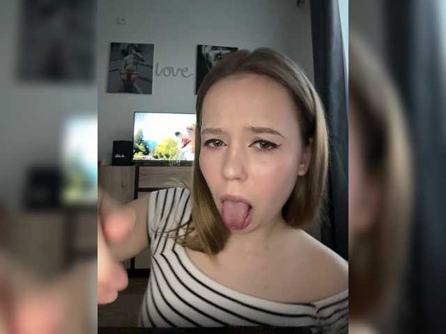 mariaaa-1 live cam on BongaCams