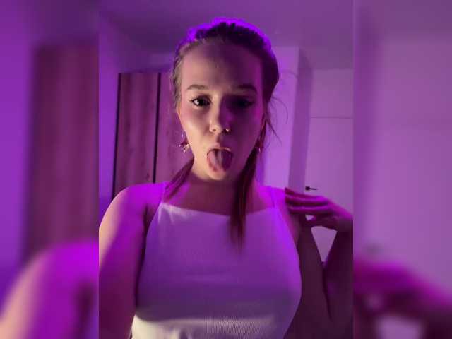 mariaaa-1 live cam on BongaCams