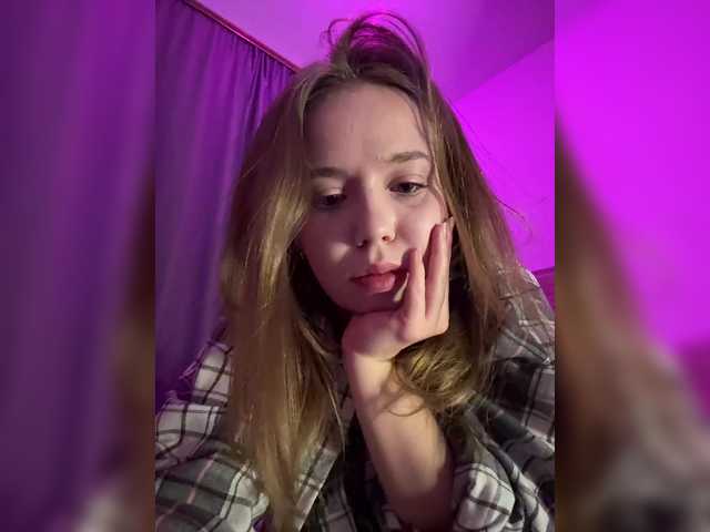 mariaaa-1 live cam on BongaCams