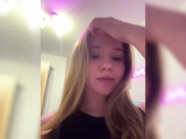 mariaaa-1 live cam on BongaCams