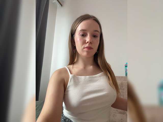 mariaaa-1 live cam on BongaCams