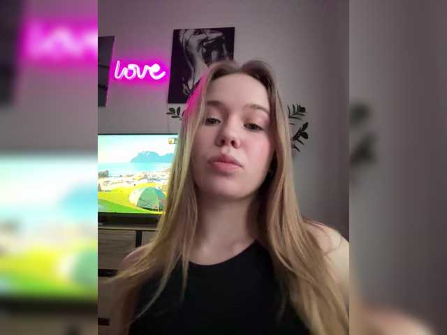 mariaaa-1 live cam on BongaCams