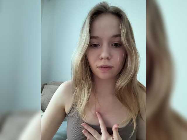 mariaaa-1 live cam on BongaCams