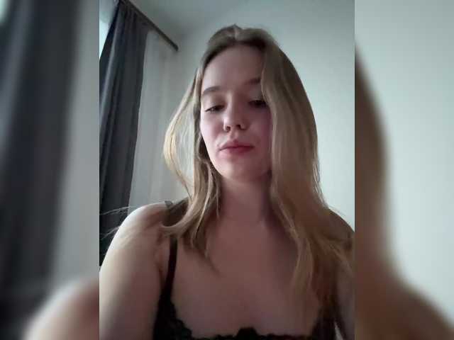mariaaa-1 live cam on BongaCams