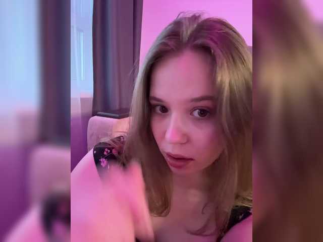 mariaaa-1 live cam on BongaCams