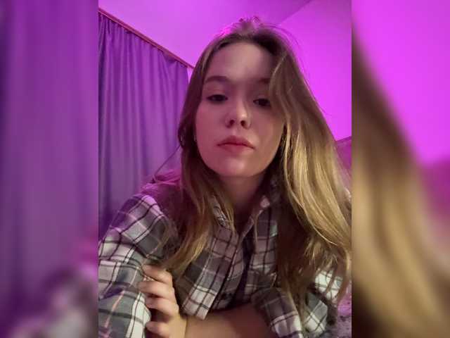 mariaaa-1 live cam on BongaCams