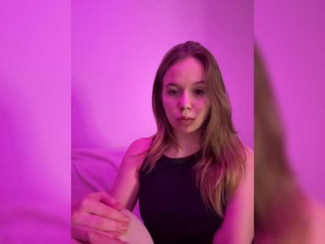 le modèle mariaaa-1 est en webcam porno dans un show sur le site bongacams, il possède les tags suivants: White/Caucasian,Blonde,Shaved