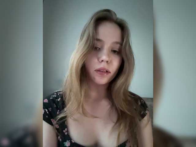 mariaaa-1 live cam on BongaCams