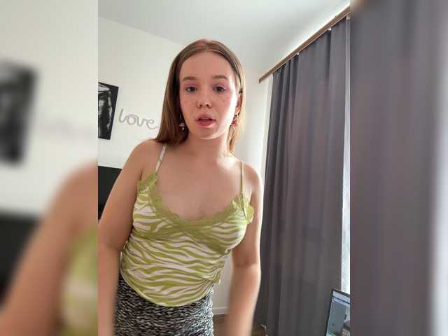 mariaaa-1 live cam on BongaCams