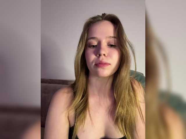 mariaaa-1 live cam on BongaCams