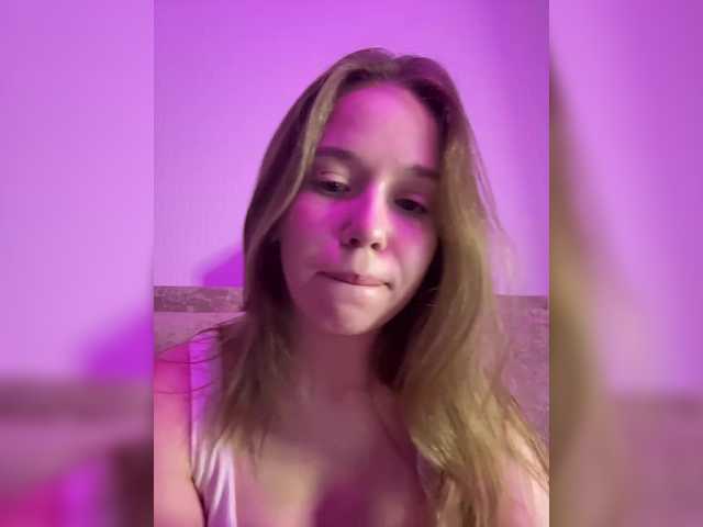 mariaaa-1 live cam on BongaCams