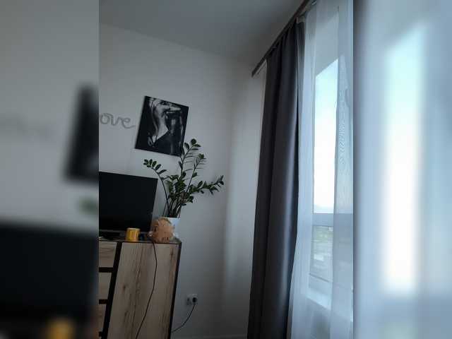 mariaaa-1 live cam on BongaCams