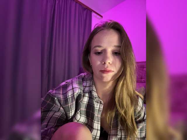 mariaaa-1 live cam on BongaCams