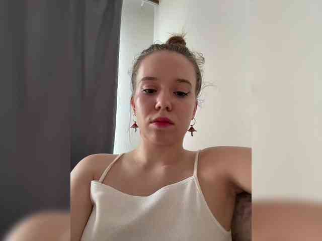 Model: mariaaa-1