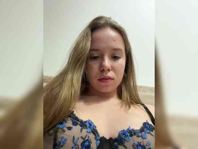 mariaaa-1's webcam live show