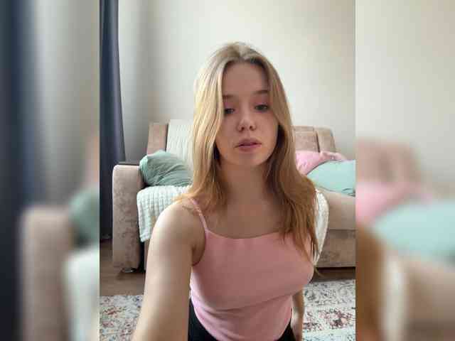 Mariaaa-1's cam show statistics and live stream