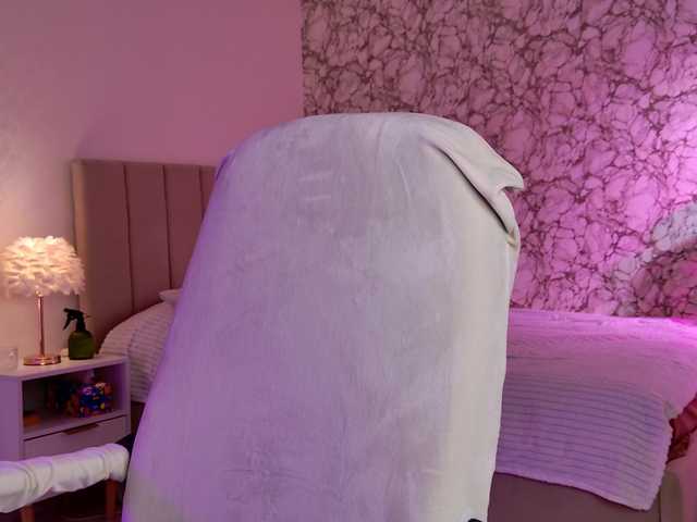 jane-suckss's BongaCams show and profile