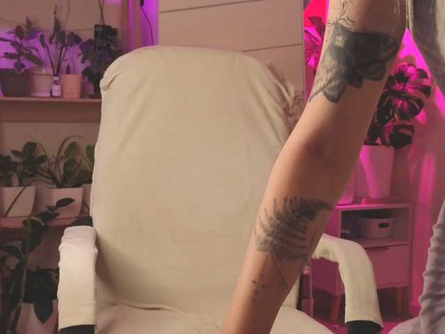 jane-suckss live cam on BongaCams