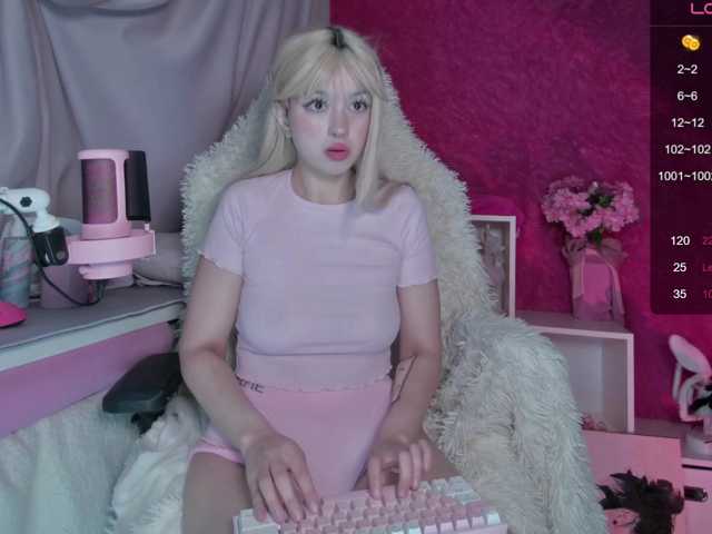 BerryBae live cam on BongaCams