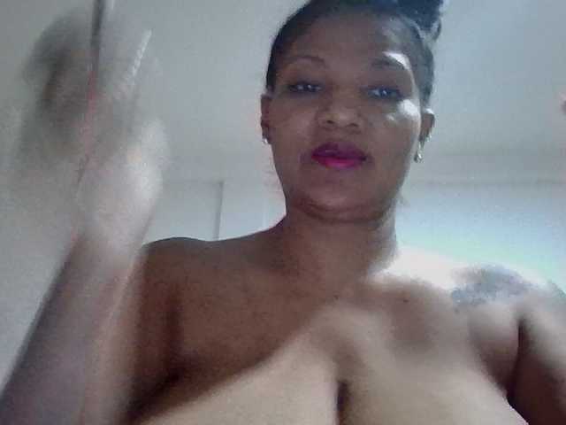 ALEJANDRA07 live cam preview