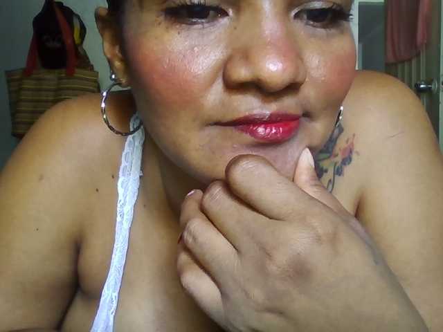 Mayito-love- Live Cam on BongaCams
