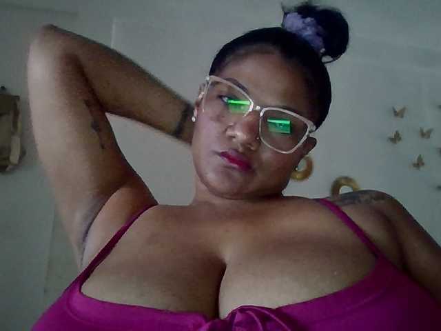 ALEJANDRA07 live cam preview