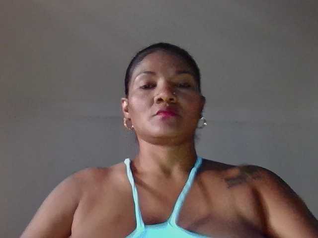 ALEJANDRA07 live cam preview