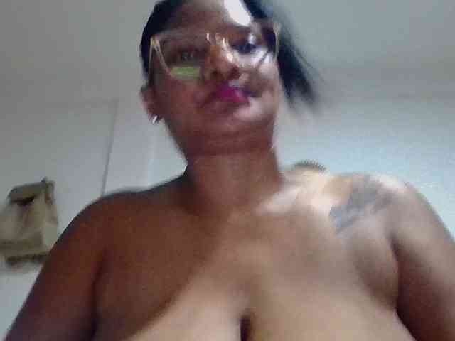 ALEJANDRA07 webcam