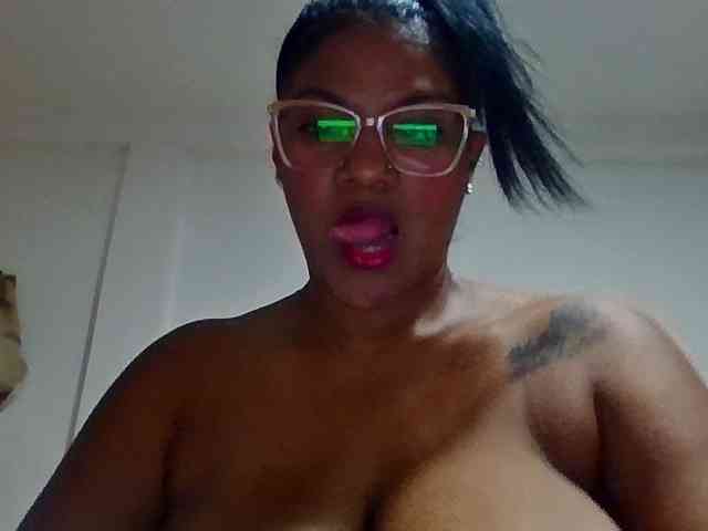 ALEJANDRA07 webcam