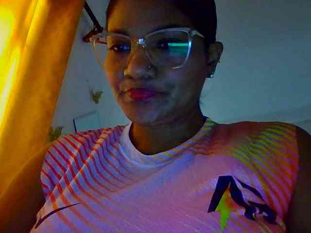 ALEJANDRA07 webcam