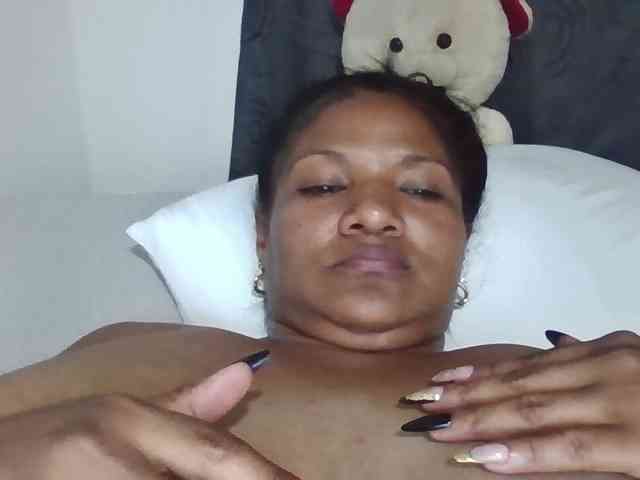 ALEJANDRA07 webcam
