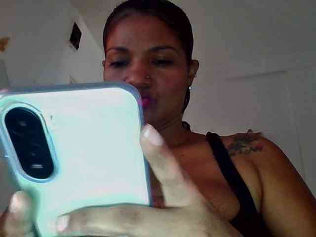 ALEJANDRA07 webcam