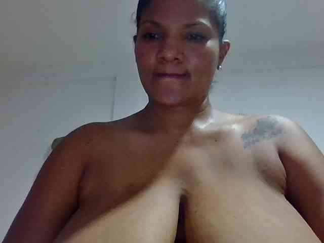 ALEJANDRA07 webcam