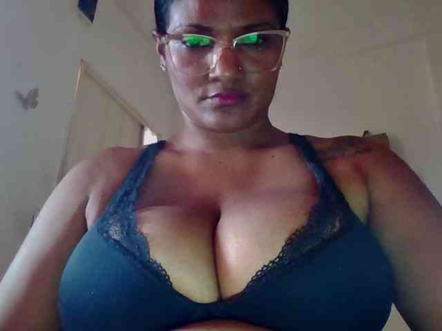 ALEJANDRA07 webcam