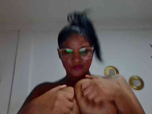 Mayito-love- Live Webcam on BongaCams