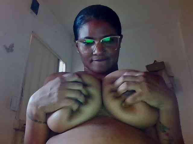 ALEJANDRA07 webcam