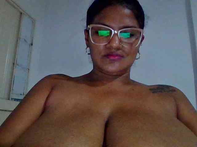 ALEJANDRA07 webcam