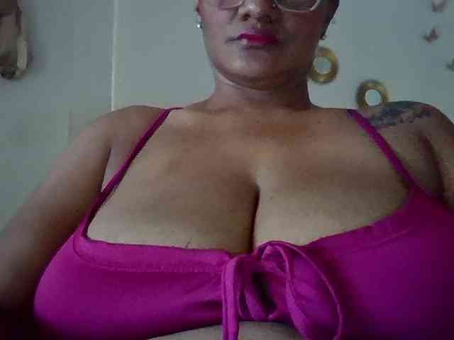 ALEJANDRA07 webcam
