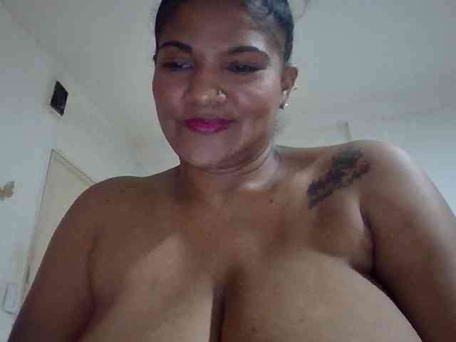 ALEJANDRA07 webcam