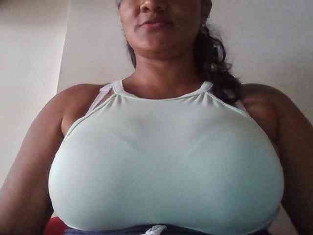 ALEJANDRA07 webcam