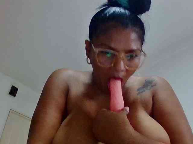 ALEJANDRA07 webcam
