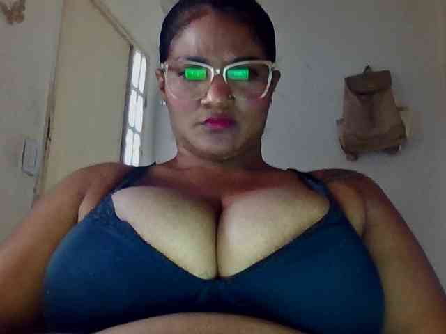 ALEJANDRA07 webcam