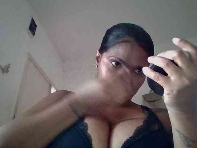 ALEJANDRA07 webcam