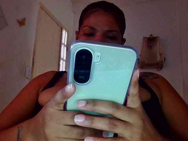 ALEJANDRA07 webcam