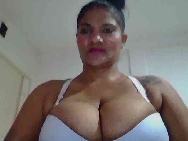 ALEJANDRA07 webcam