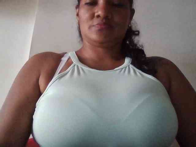 ALEJANDRA07 webcam