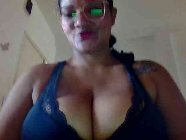ALEJANDRA07 webcam