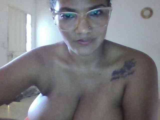ALEJANDRA07 webcam