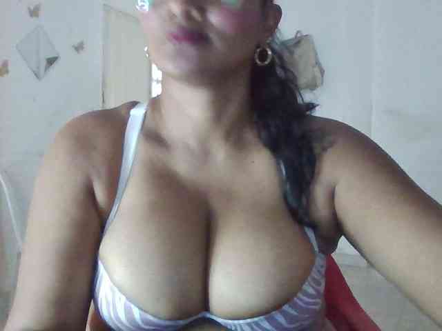 ALEJANDRA07 webcam
